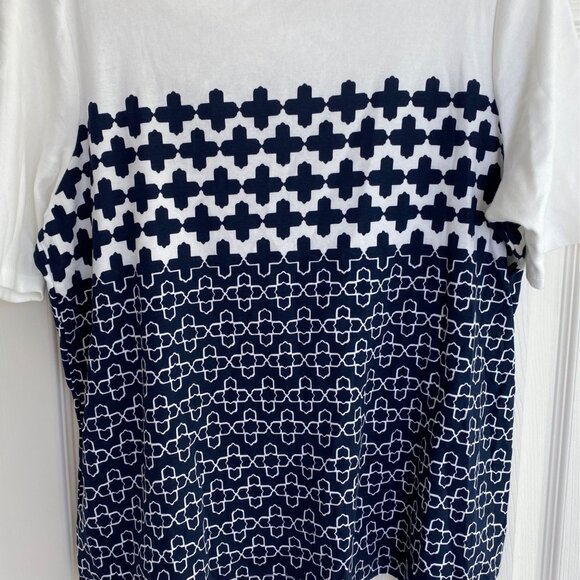 Croft & Barrow Womens XL White & Navy Geometric Print Short Sleeve Top - Picture 3 of 7